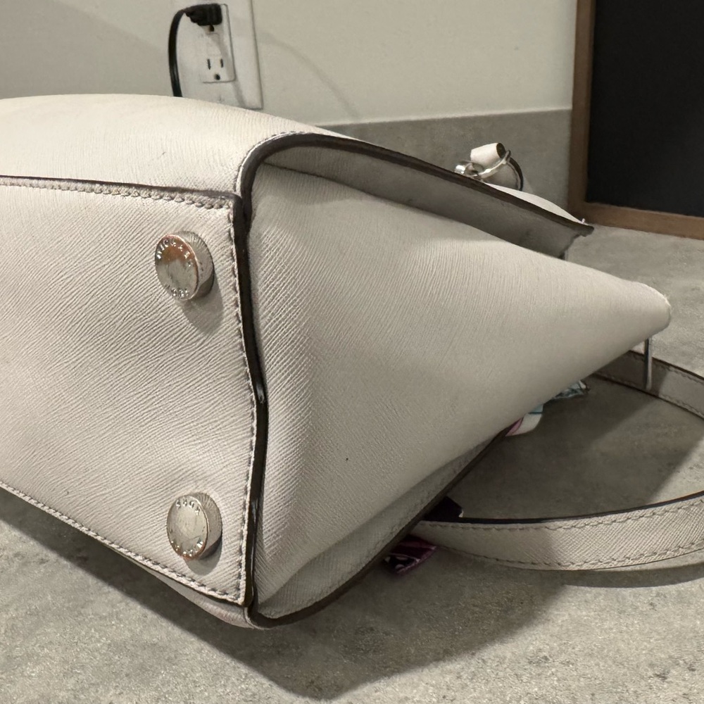 Michael Kors Ellis Satchel with Crossbody Strap and Twilly! Preowned! - Picture 5 of 15